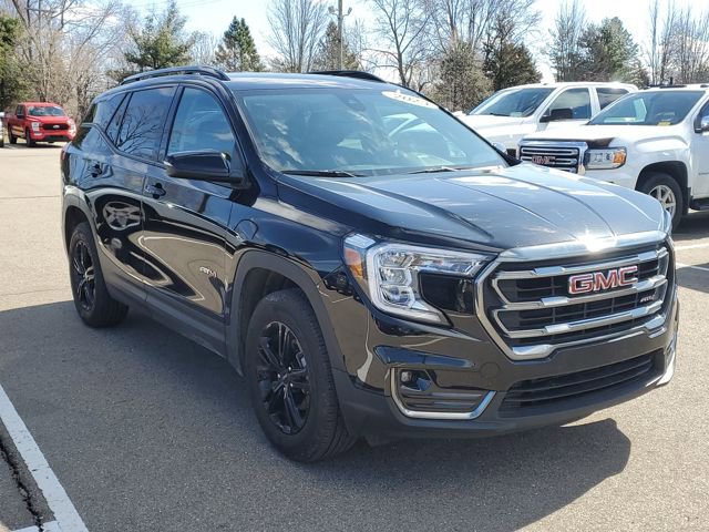 Certified 2023 GMC Terrain AT4 AWD/4WD image 2