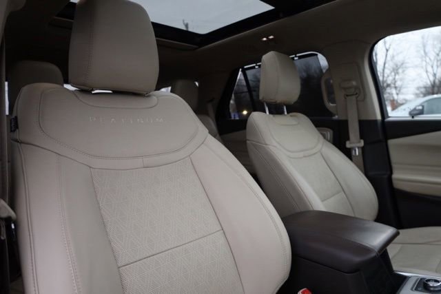 Used 2022 Ford Explorer Platinum w/ Equipment Group 601A image 41