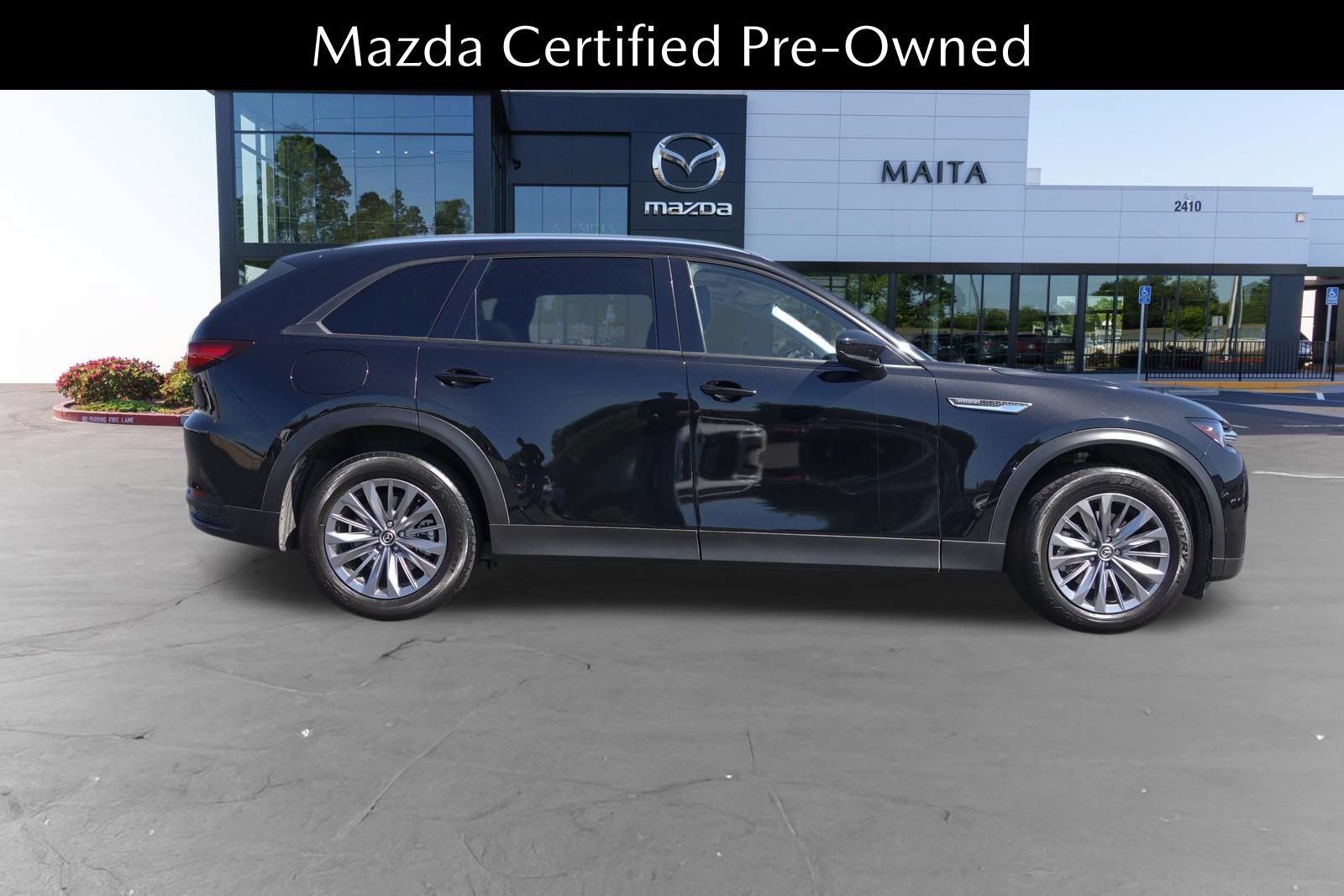 Certified 2024 MAZDA CX-90 Plug-In Hybrid w/ Preferred AWD/4WD image 2