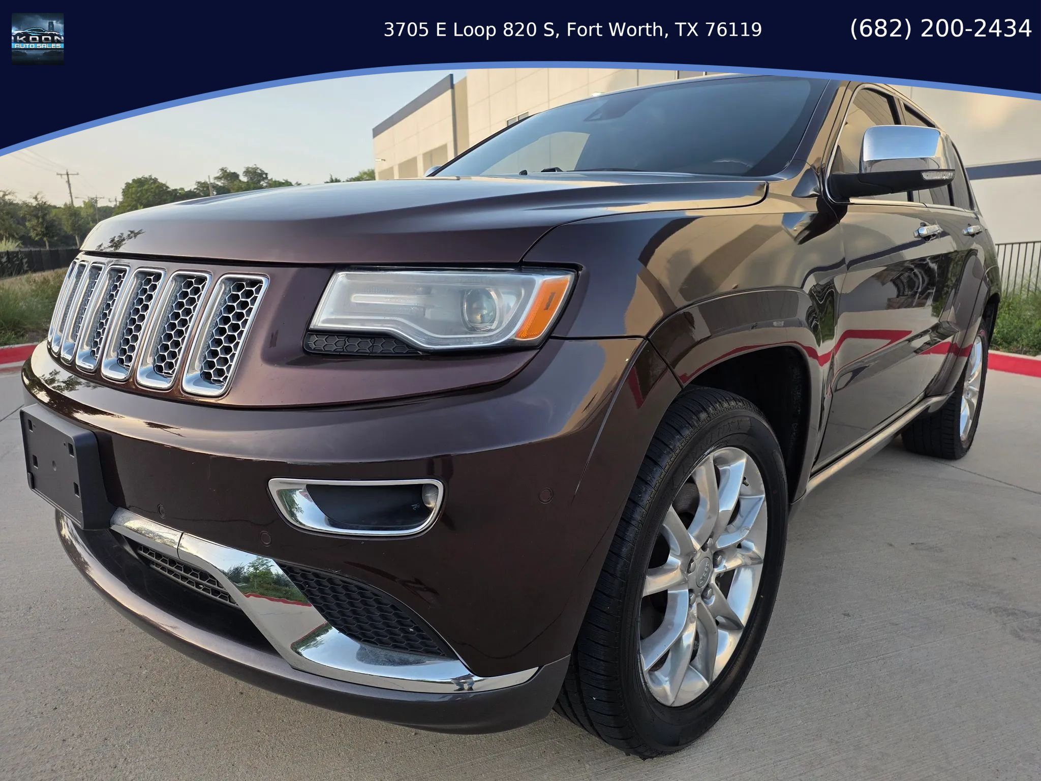 Used 2014 Jeep Grand Cherokee Summit AWD/4WD image 1