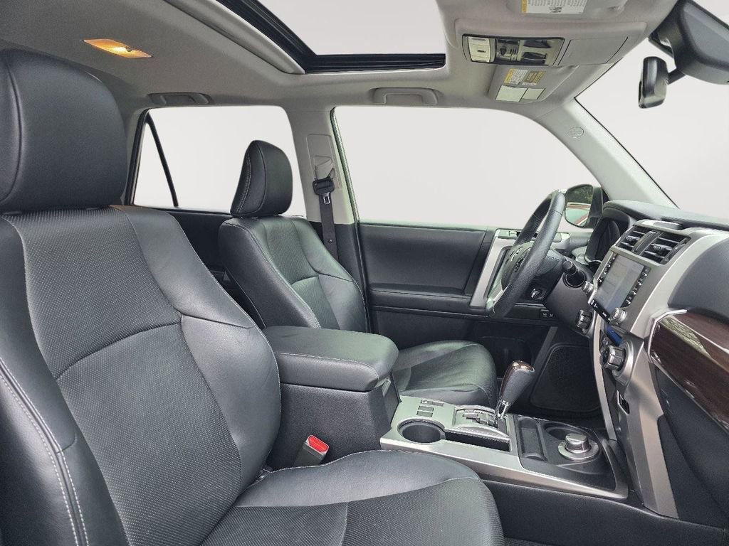 Used 2020 Toyota 4Runner Limited image 11