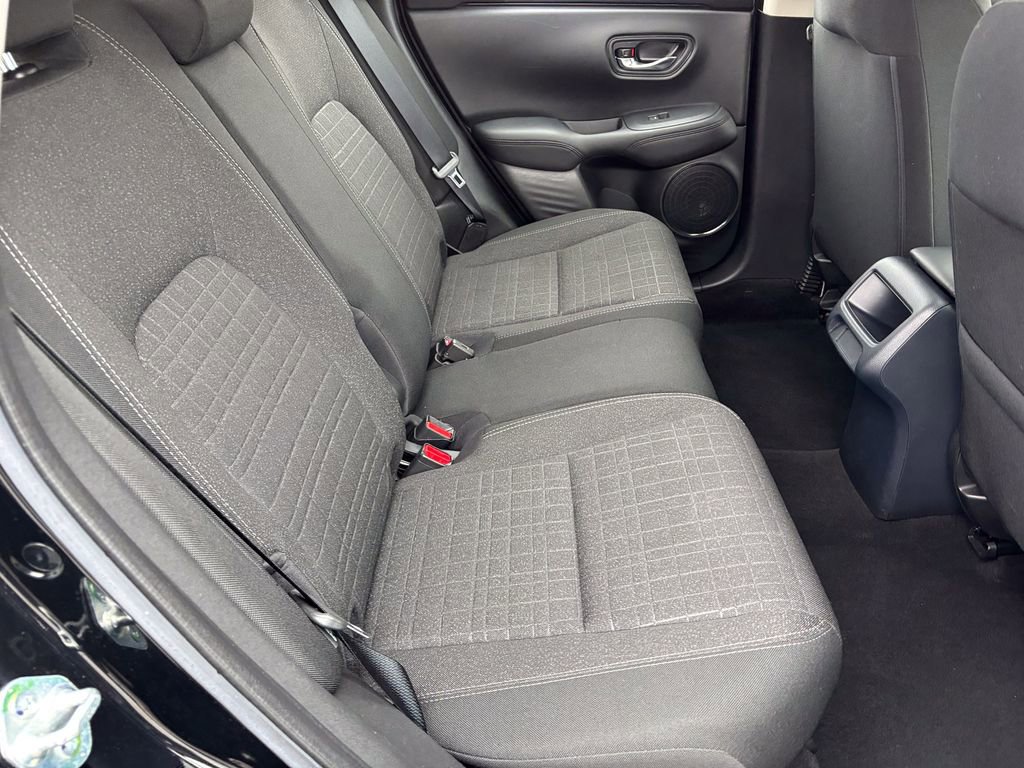Used 2023 Honda HR-V LX image 36