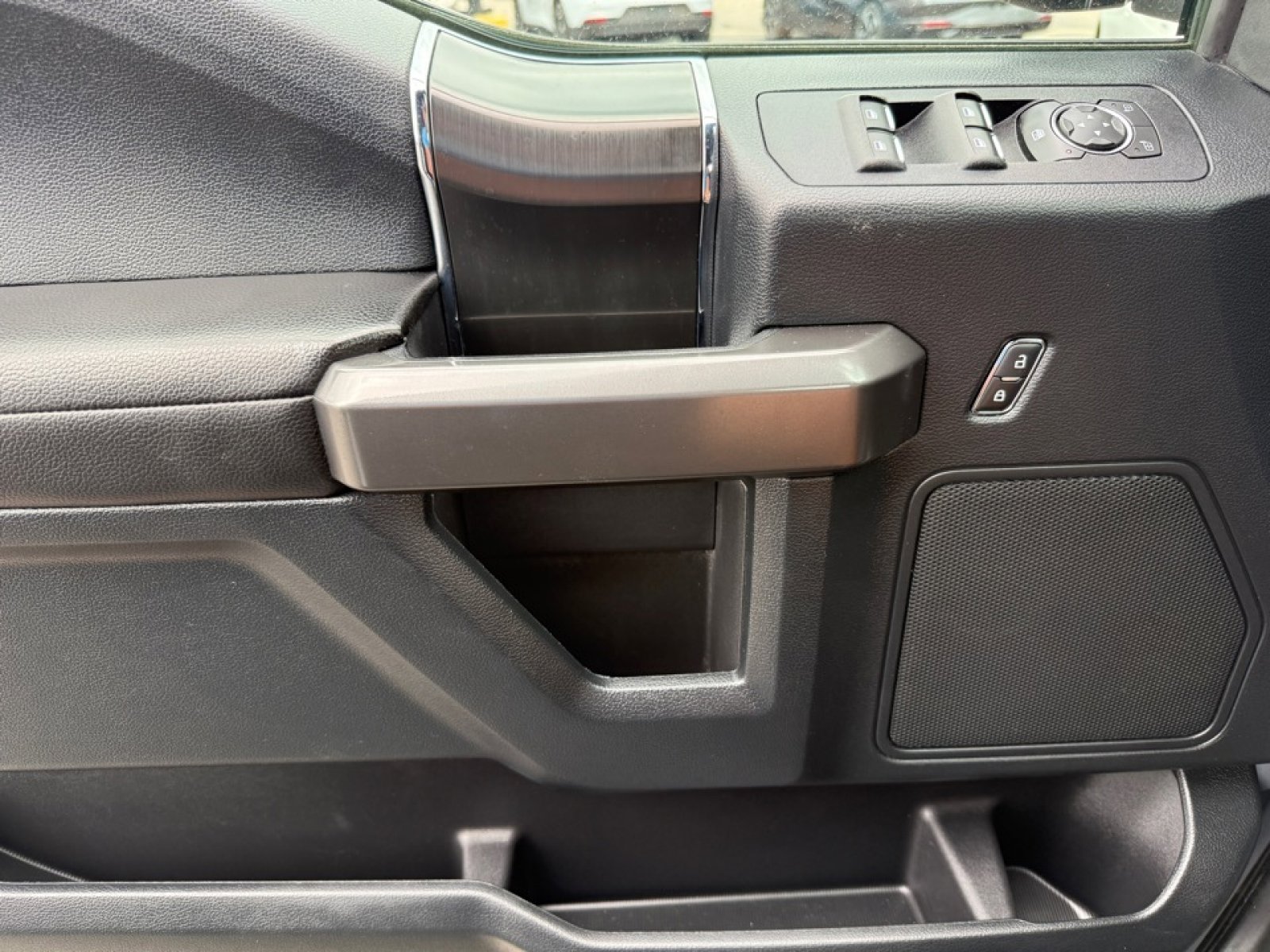 Used 2019 Ford F150 XLT w/ Equipment Group 302A Luxury AWD/4WD image 37