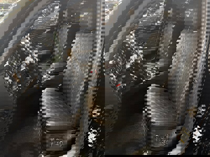 Used 2015 Bentley Flying Spur V8 image 12