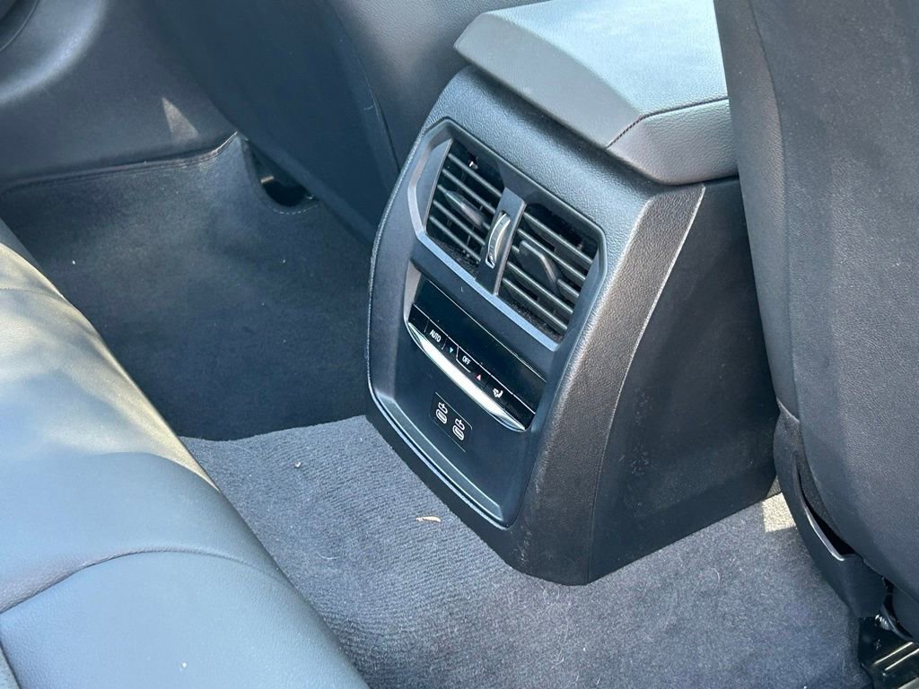 Used 2025 BMW 330i xDrive 330i xDrive image 37