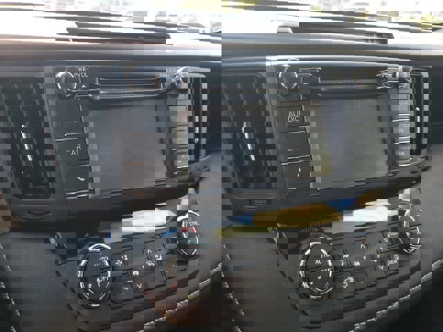 Used 2018 Toyota RAV4 XLE image 20