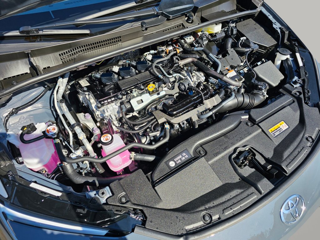 Used 2025 Toyota Prius XLE image 20