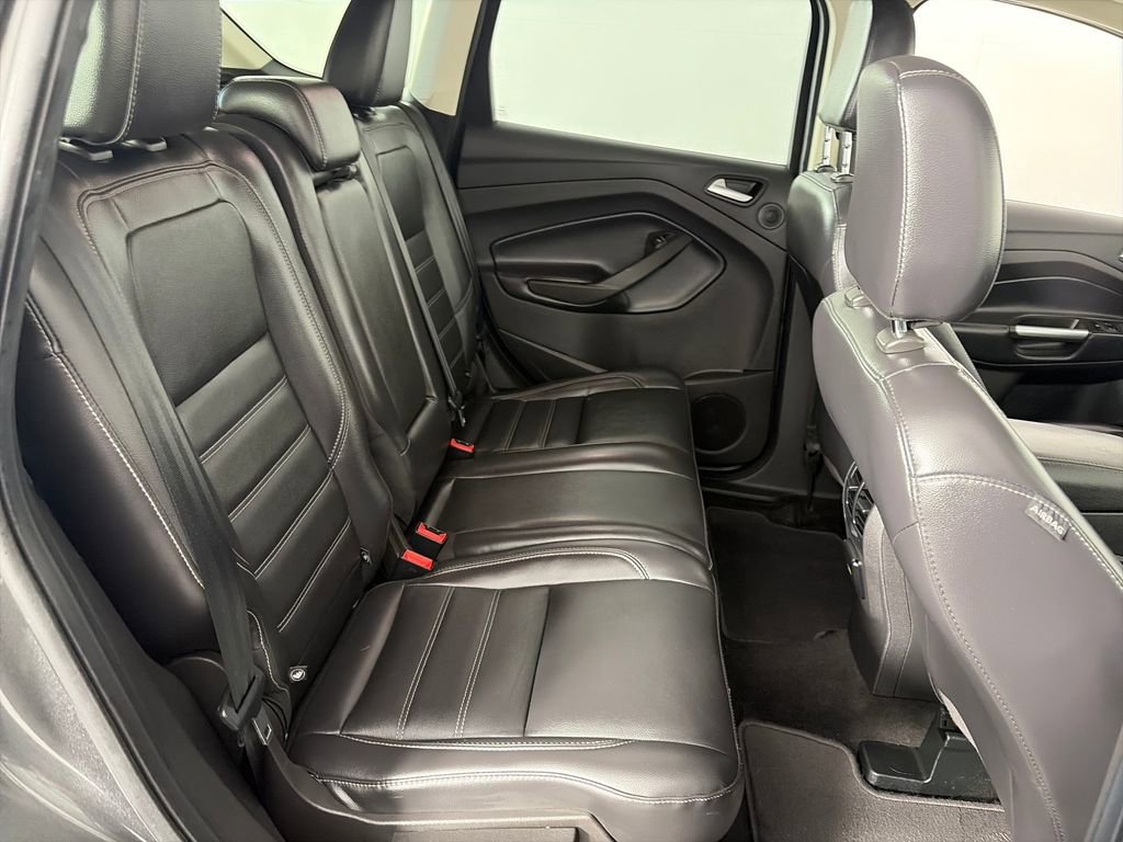 Certified 2019 Ford Escape Titanium AWD/4WD image 29