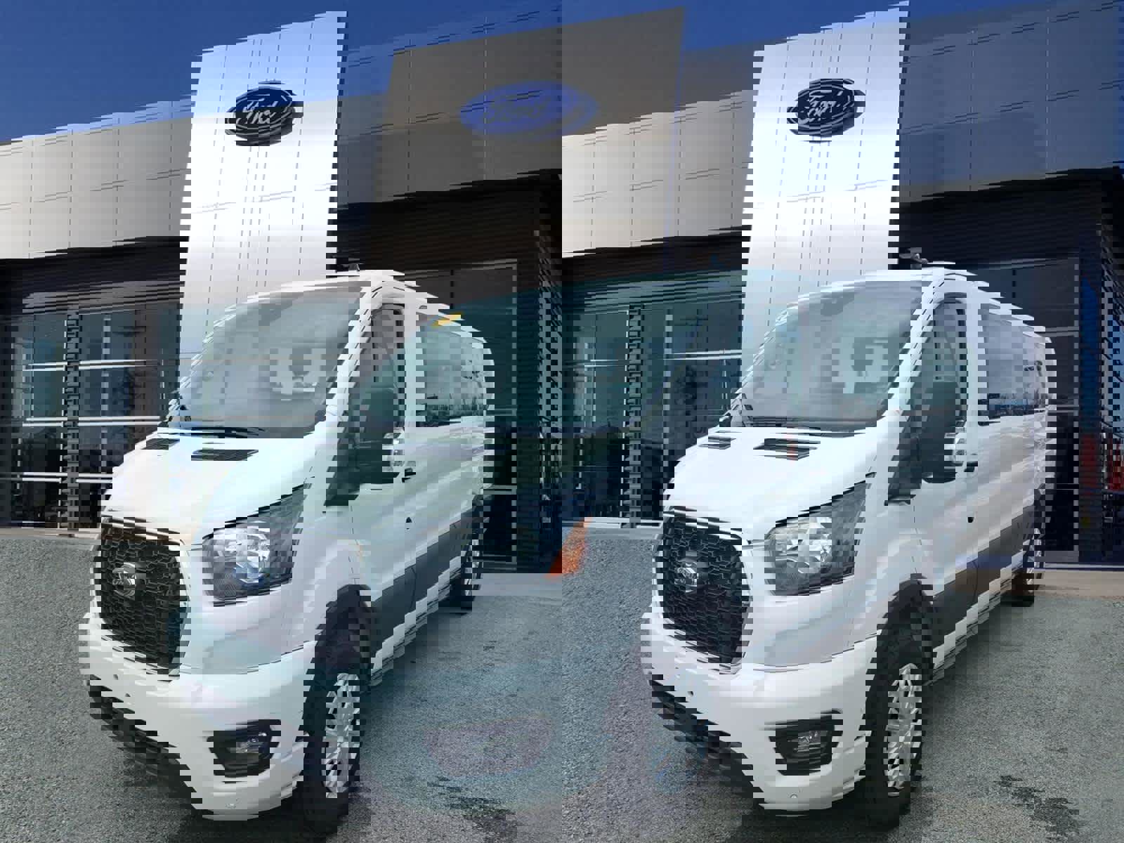 Certified 2023 Ford Transit 350 XLT image 4