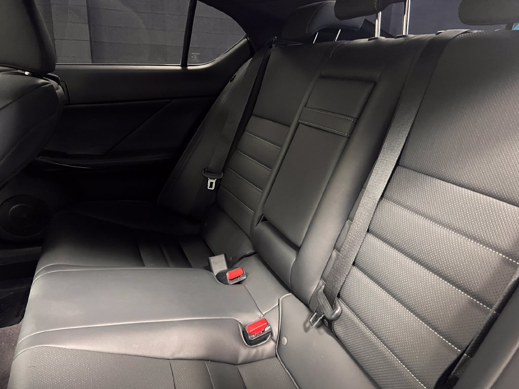 Used 2021 Lexus IS 350 F Sport w/ Dynamic Handling Package RWD image 15