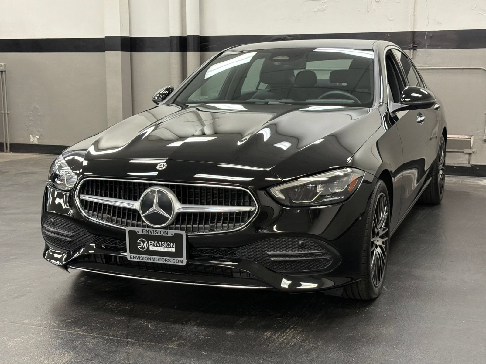 Used 2025 Mercedes-Benz C 300 Sedan image 5