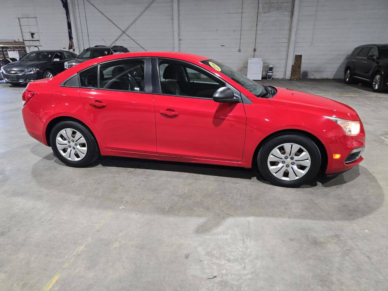 Used 2016 Chevrolet Cruze LS FWD image 17