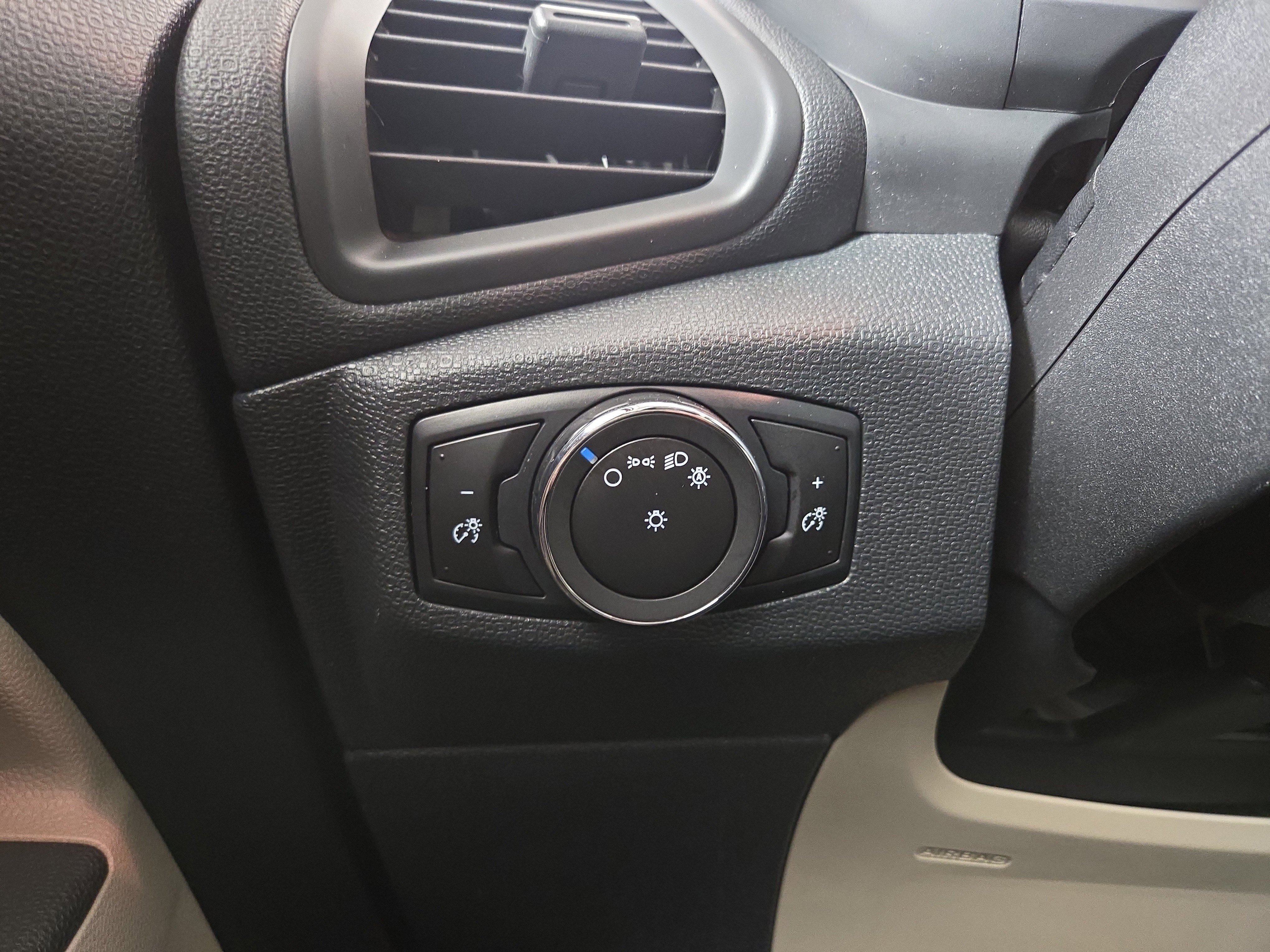 Used 2018 Ford EcoSport S image 23