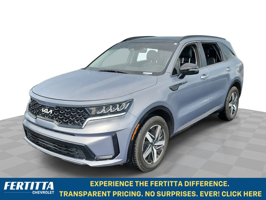 Used 2022 Kia Sorento S w/ Panoramic Sunroof Package
