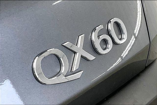 Certified 2025 INFINITI QX60 Luxe w/ Vision Package image 9
