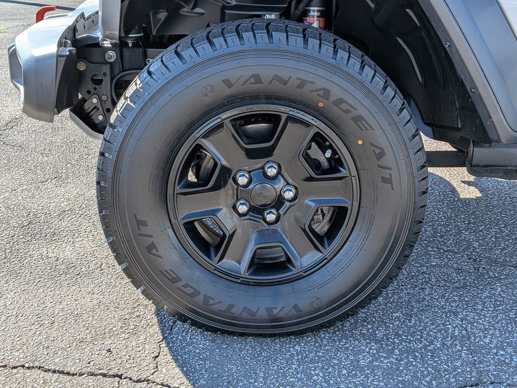 Used 2021 Jeep Gladiator Mojave AWD/4WD image 13