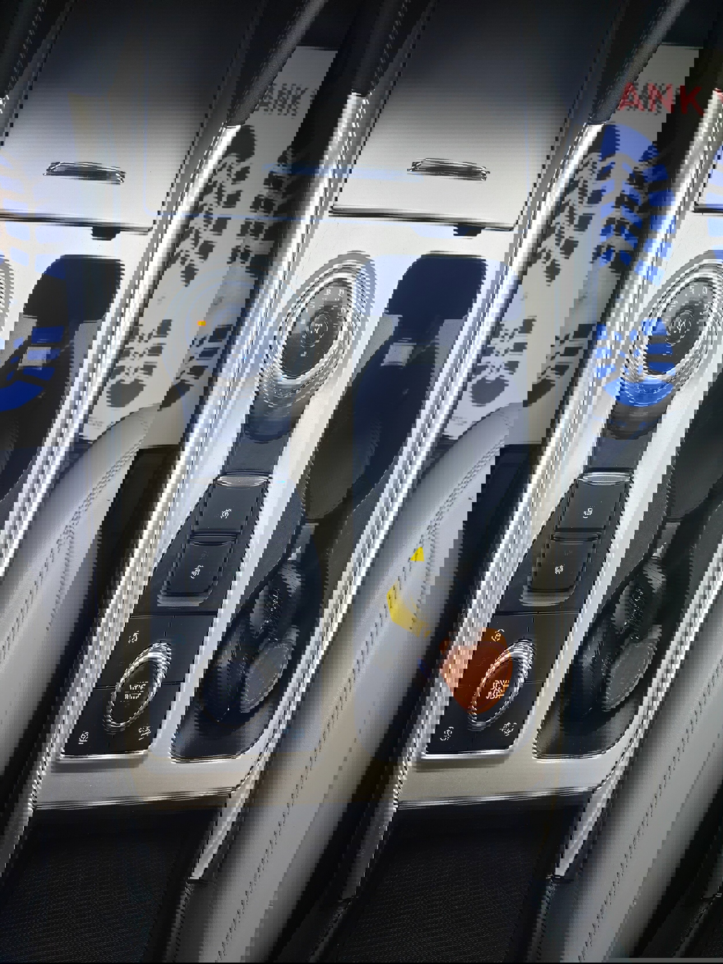 Used 2021 Ford Explorer XLT w/ Equipment Group 202A image 26