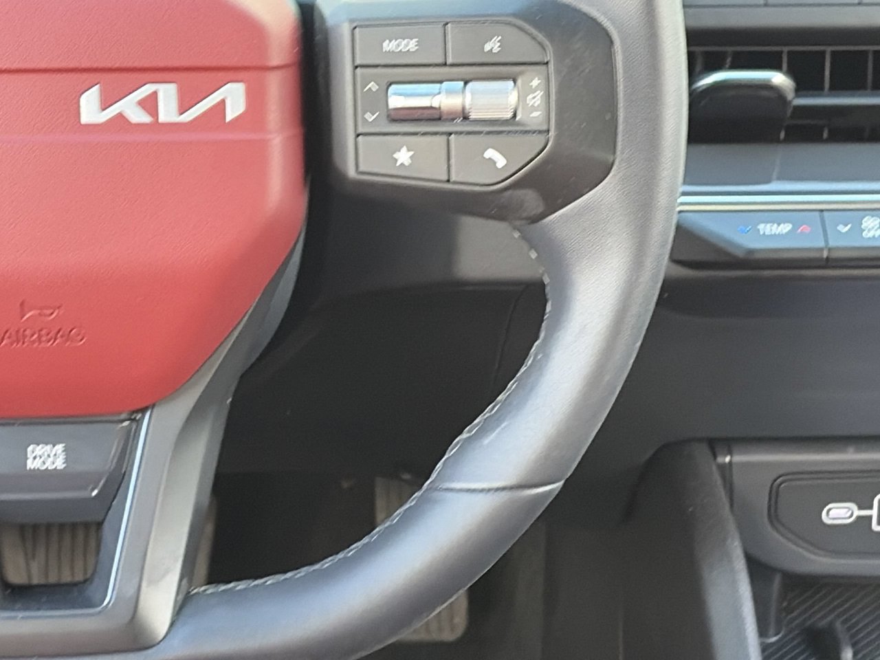 Certified 2025 Kia K4 GT-Line w/ GT-Line Premium Package FWD image 23