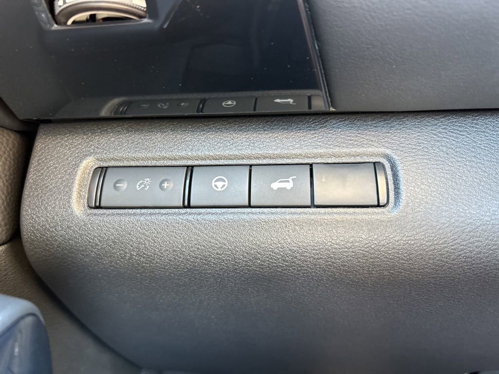 New 2026 Nissan Pathfinder SV image 31