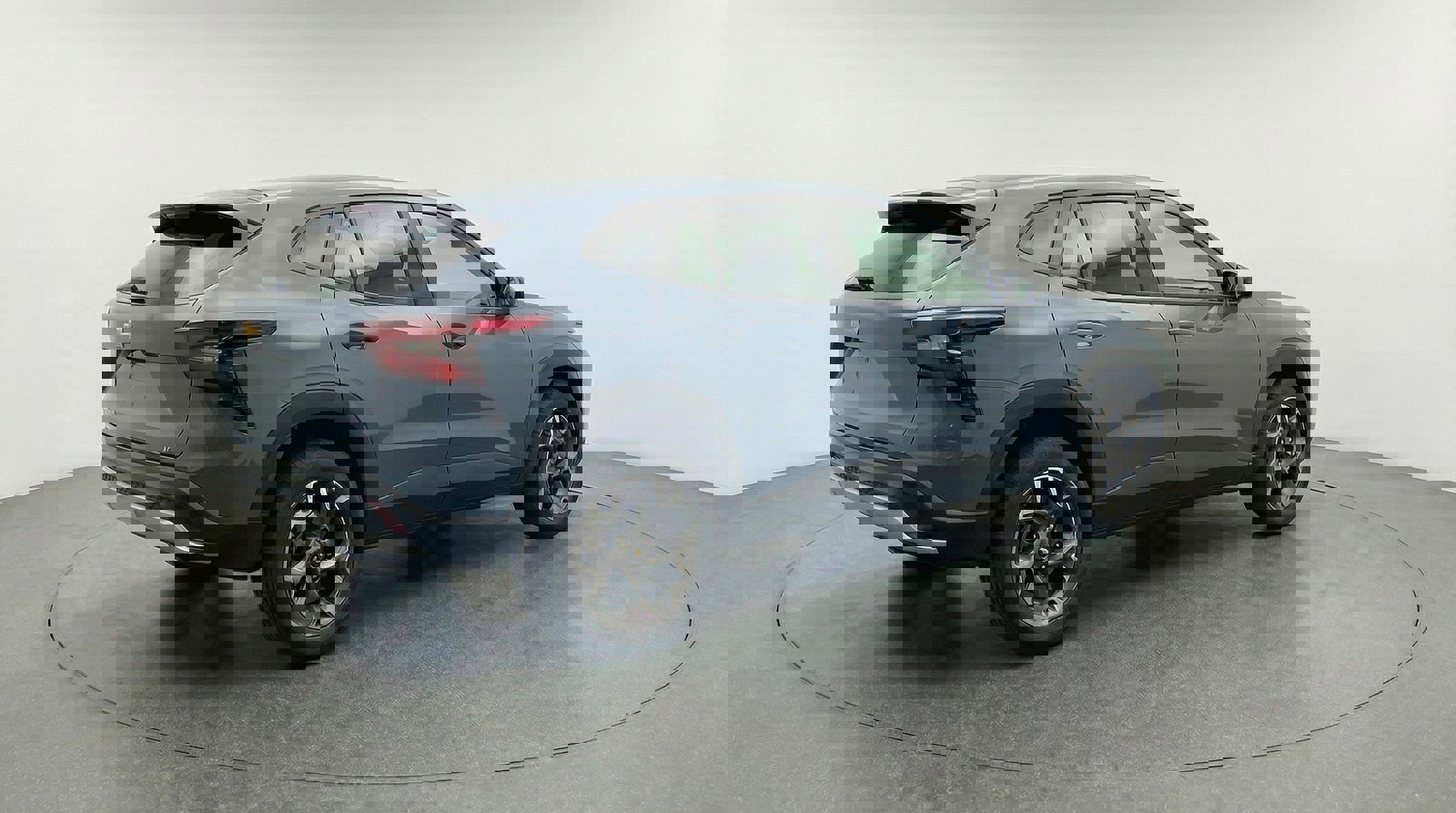 Used 2025 Chevrolet Trax LT w/ LT Convenience Package image 7