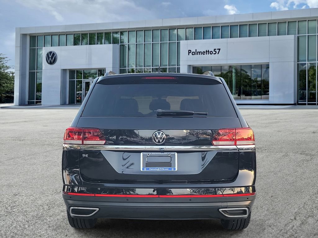 Used 2023 Volkswagen Atlas SE w/ Panoramic Sunroof Package image 5