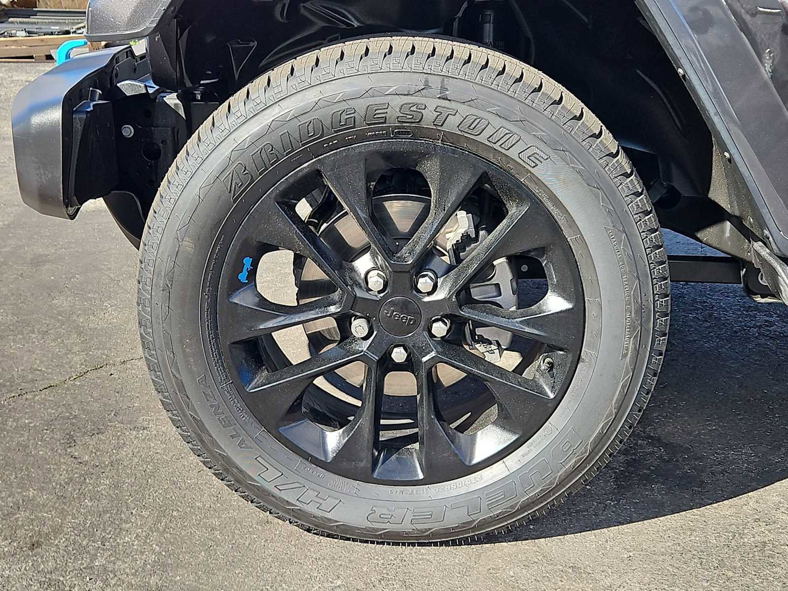 Used 2023 Jeep Wrangler Sahara image 13