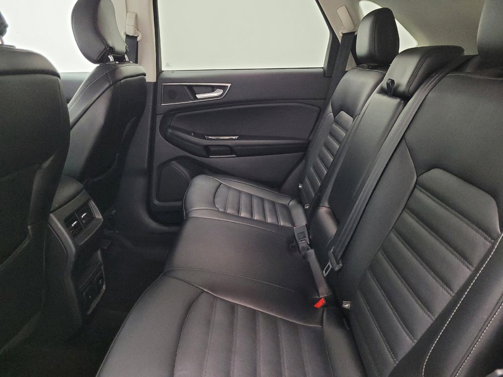 Used 2016 Ford Edge SEL w/ Equipment Group 201A AWD/4WD image 18