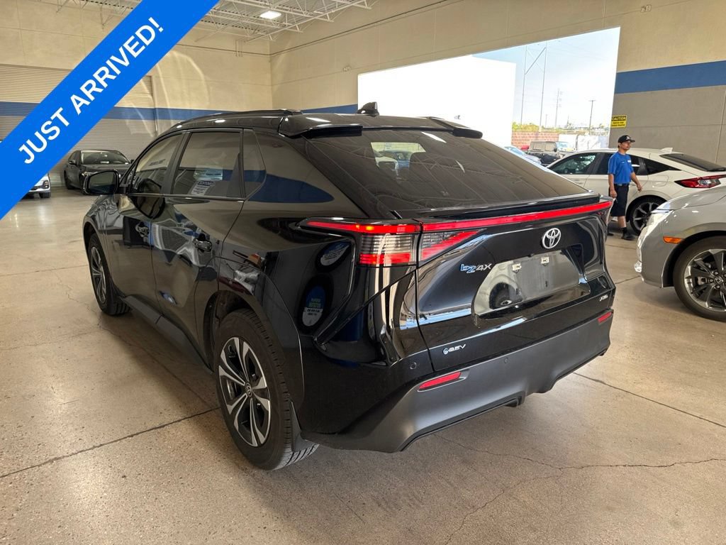 Used 2024 Toyota bZ4X AWD w/ Weather Package image 4