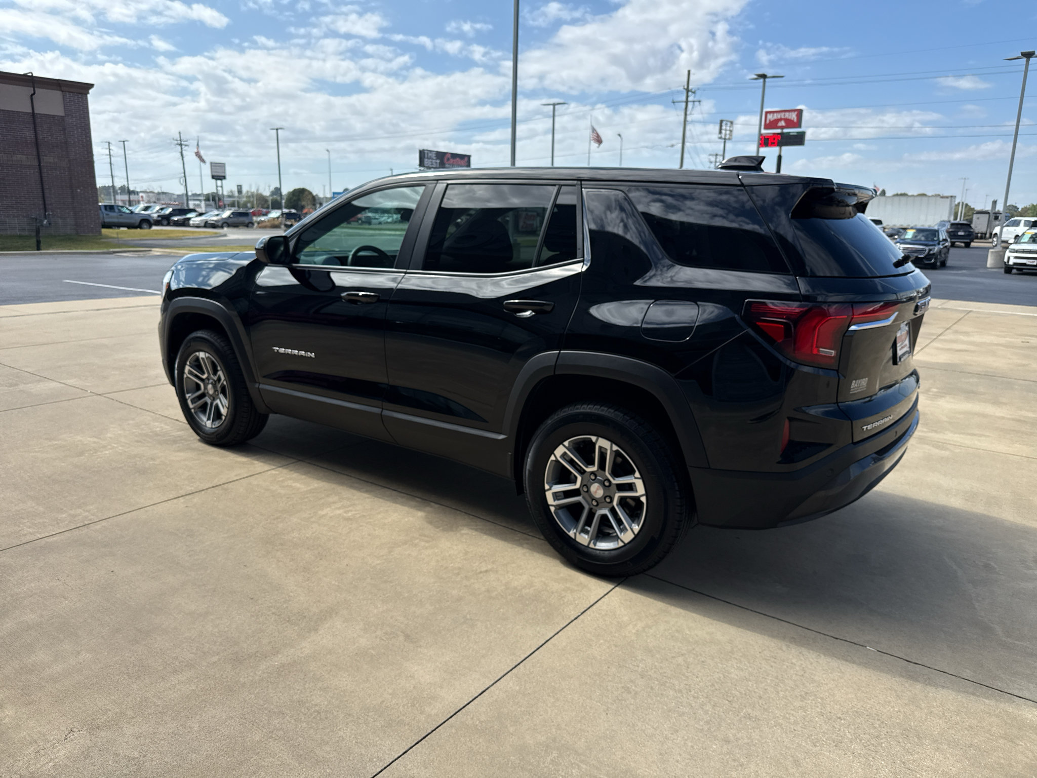 Used 2026 GMC Terrain Elevation FWD image 5