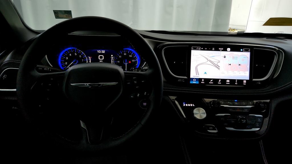 Used 2023 Chrysler Pacifica Limited w/ Uconnect Theater Family Group AWD/4WD image 29
