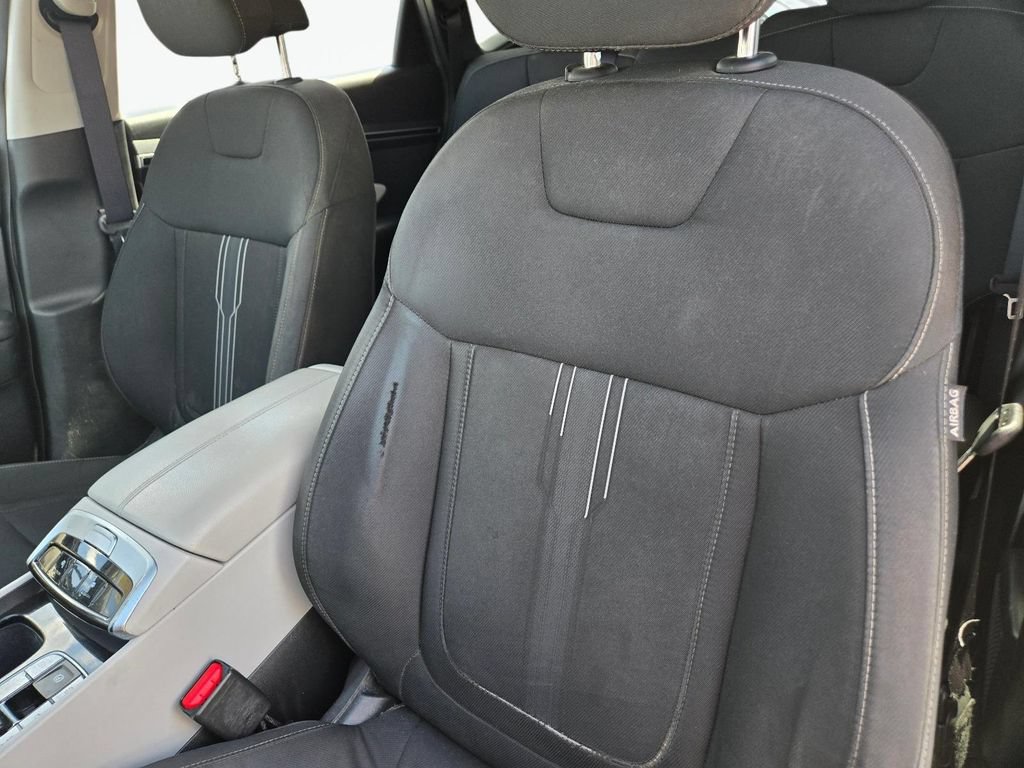Used 2023 Hyundai Tucson SEL AWD/4WD image 16