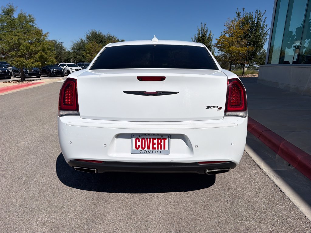 Used 2022 Chrysler 300 S RWD image 8