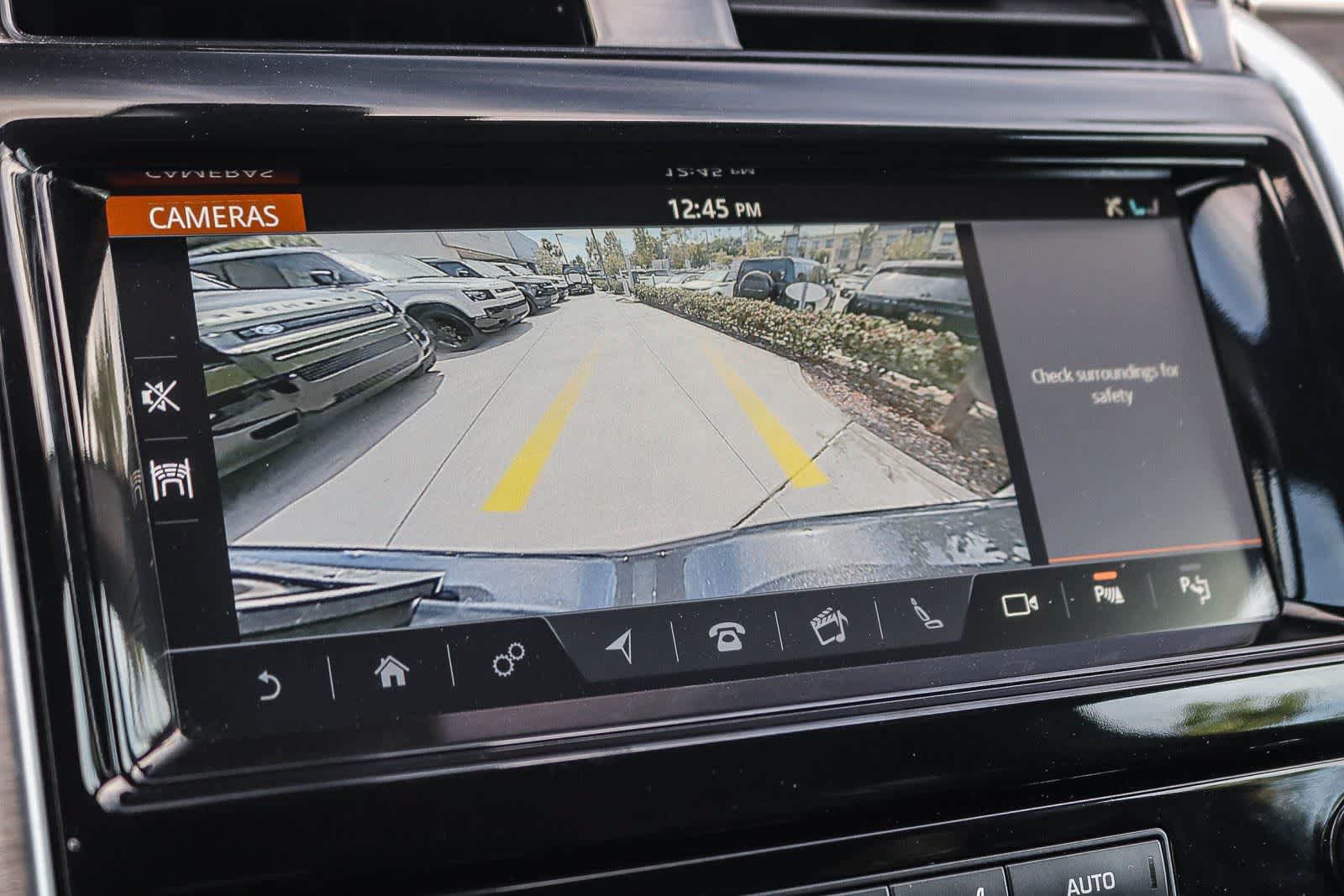 Used 2020 Land Rover Discovery HSE Luxury AWD/4WD image 25