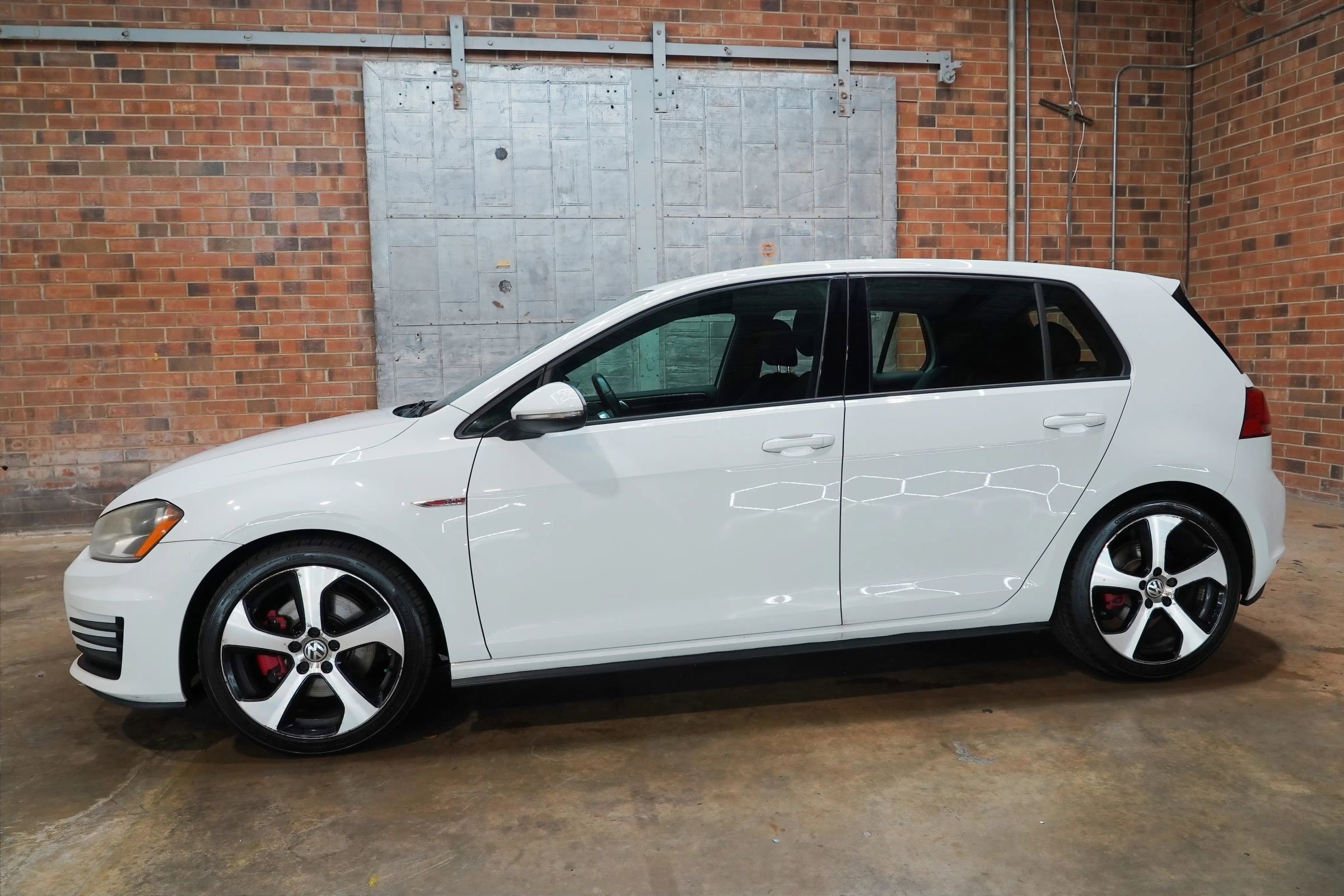 Used 2015 Volkswagen GTI S FWD image 9