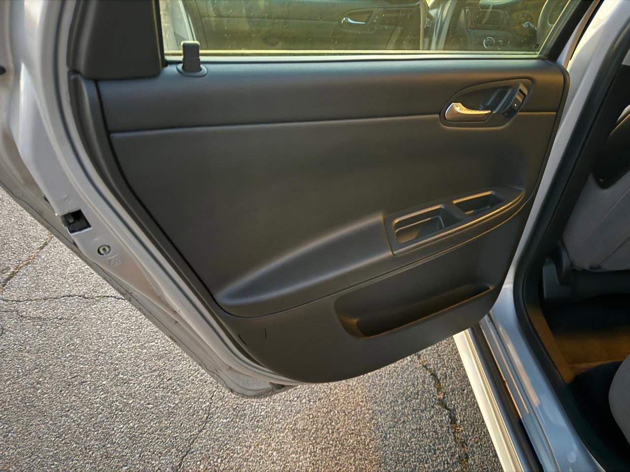 Used 2013 Chevrolet Impala LS FWD image 15