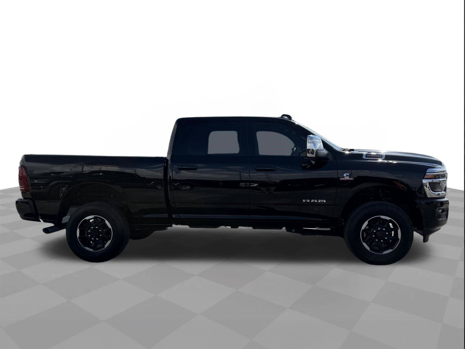 Used 2025 RAM 2500 Laramie AWD/4WD image 6