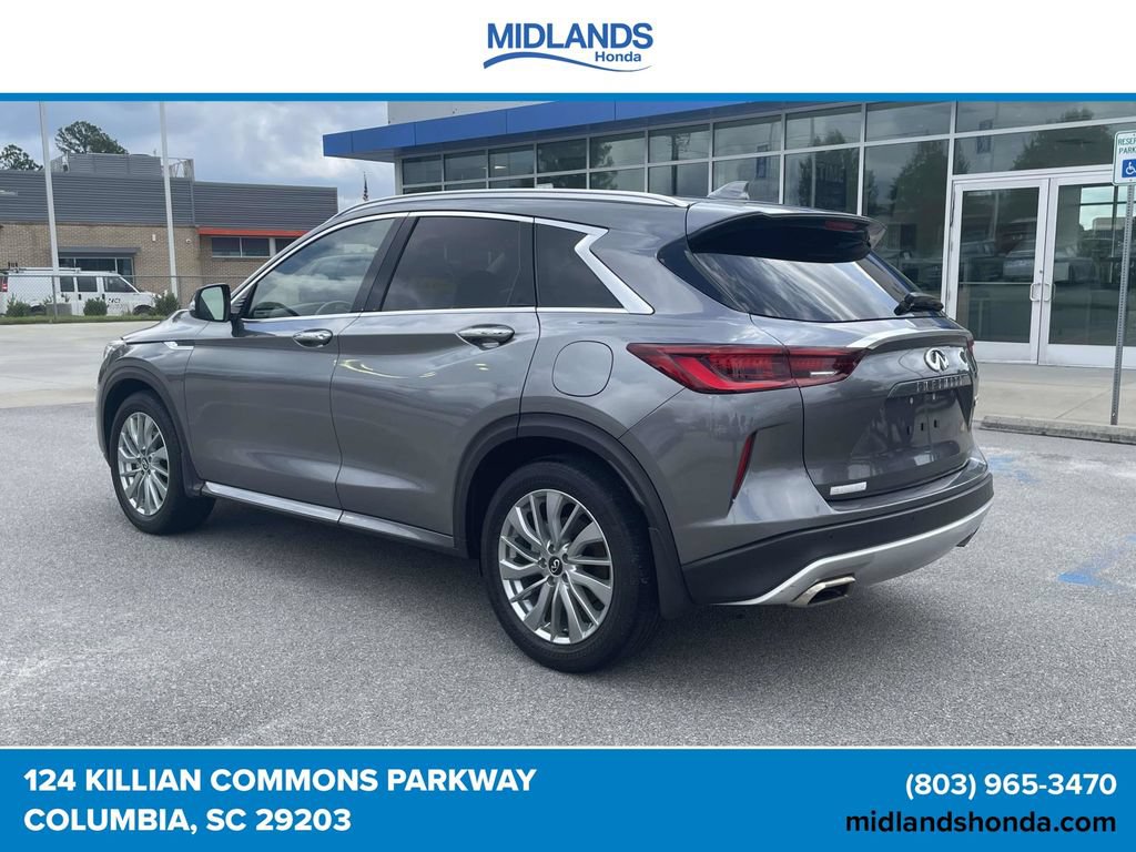 Used 2023 INFINITI QX50 Luxe FWD image 4