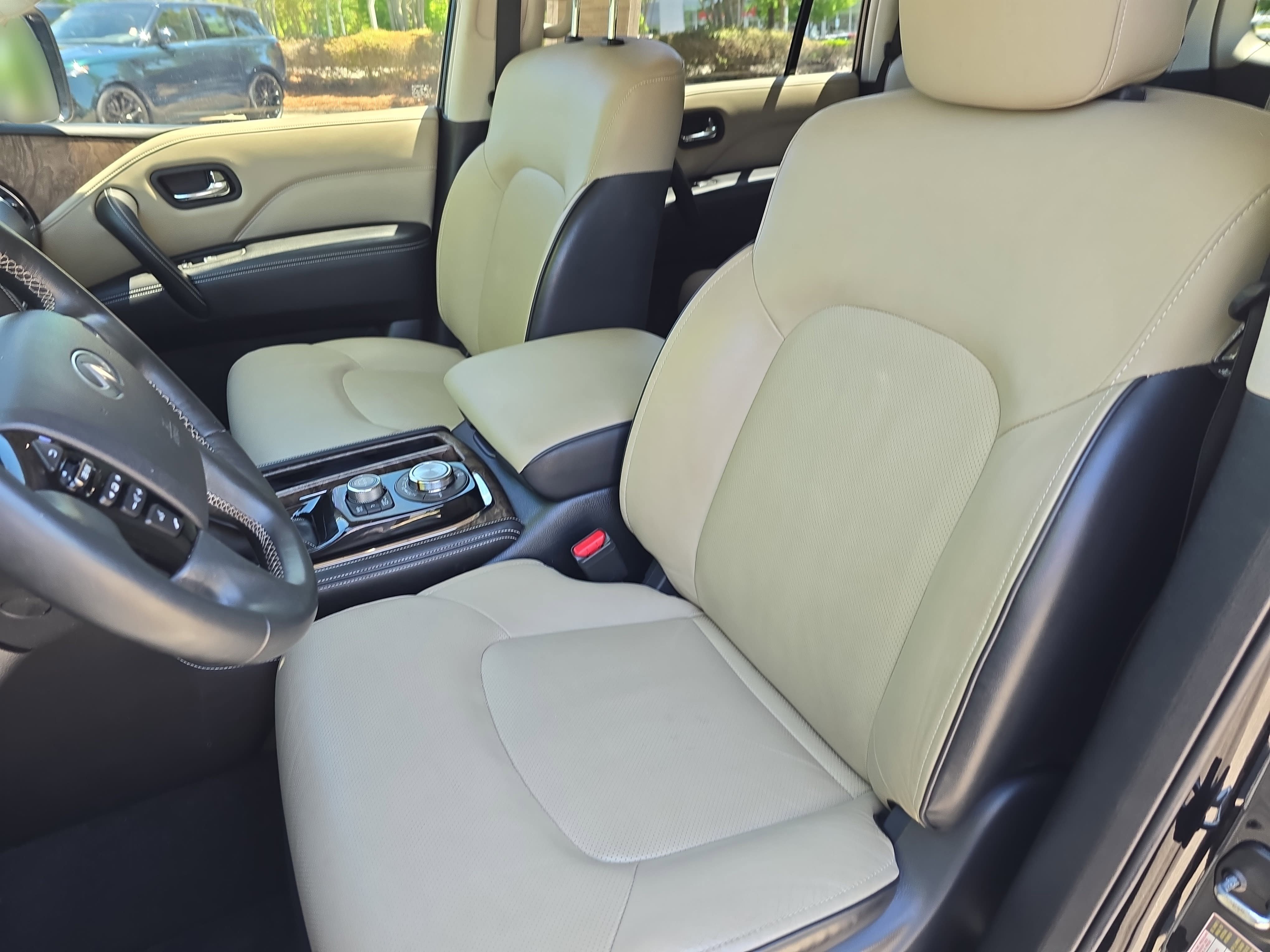 Used 2021 INFINITI QX80 Premium Select w/ Cargo Package AWD/4WD image 16