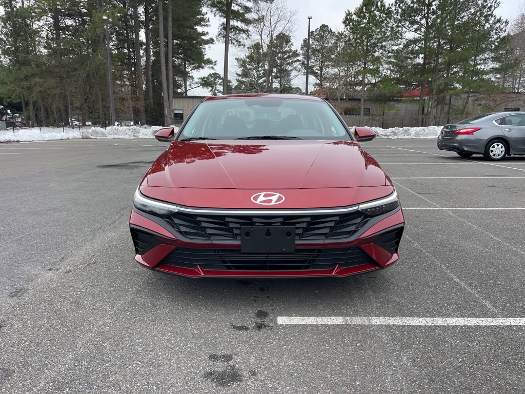 Certified 2024 Hyundai Elantra SEL image 3
