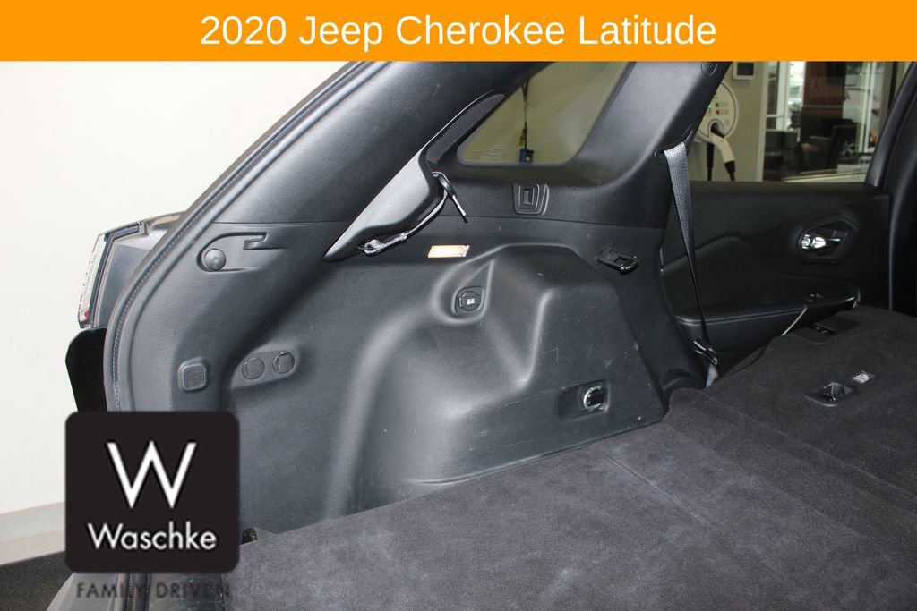 Used 2020 Jeep Cherokee Latitude w/ Cold Weather Group image 20