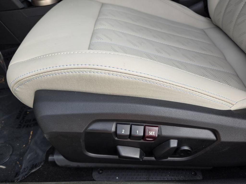 Used 2026 MINI Cooper 2-Door Hardtop FWD image 22