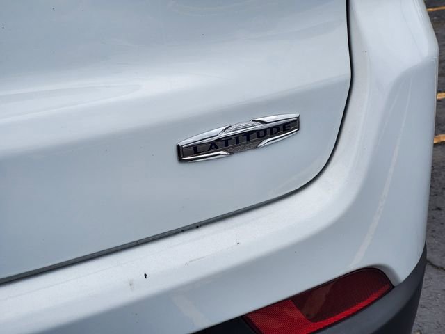 Used 2025 Jeep Compass Latitude AWD/4WD image 31