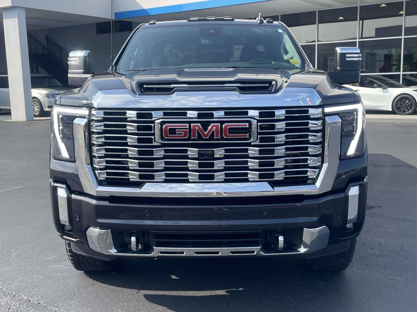 Certified 2025 GMC Sierra 2500 Denali w/ Denali Reserve Package AWD/4WD image 10