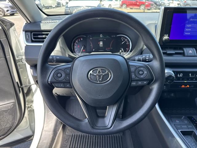 Used 2025 Toyota RAV4 XLE w/ Convenience Package FWD image 24