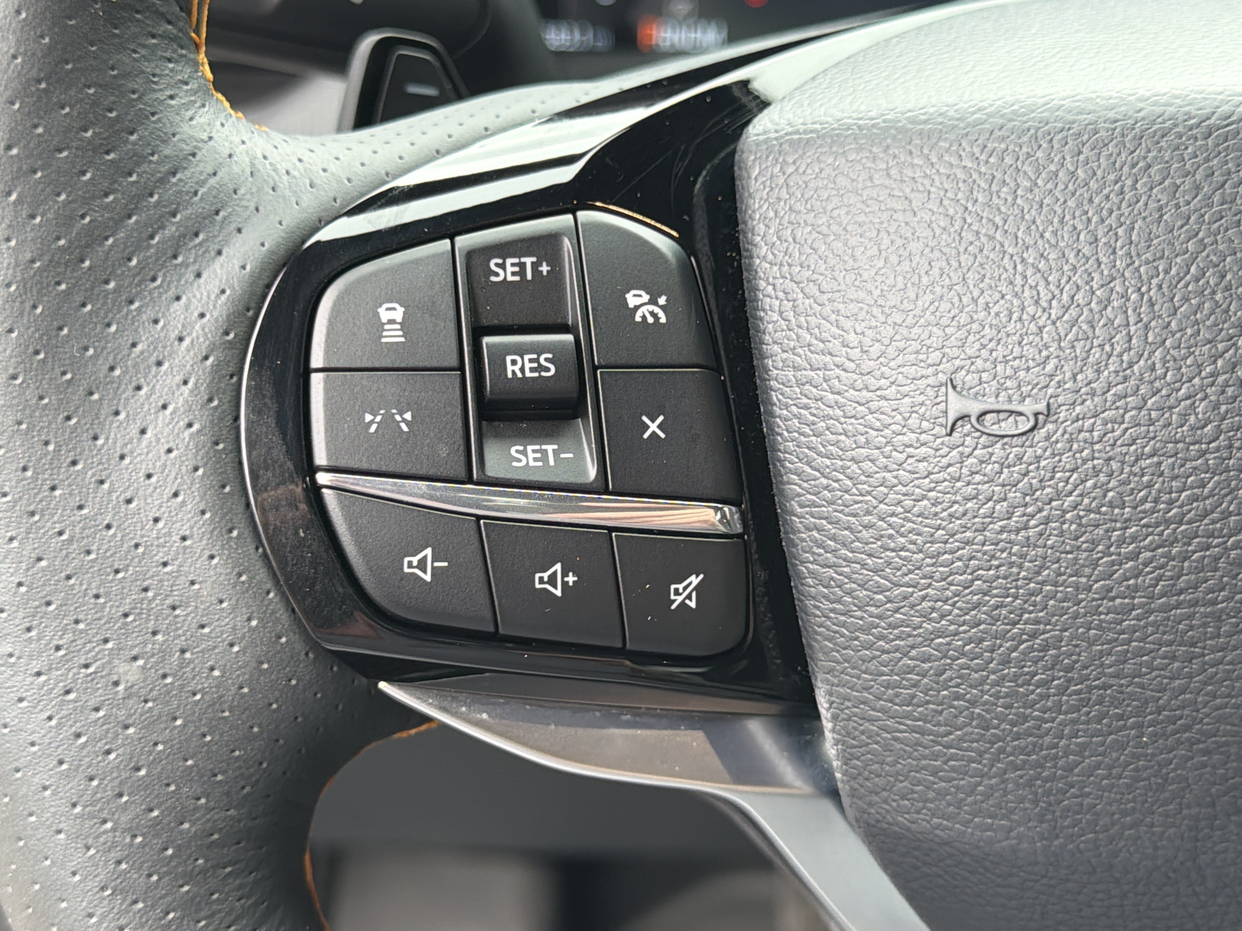 Used 2026 Ford Explorer Tremor w/ Tremor Ultimate Package AWD/4WD image 27