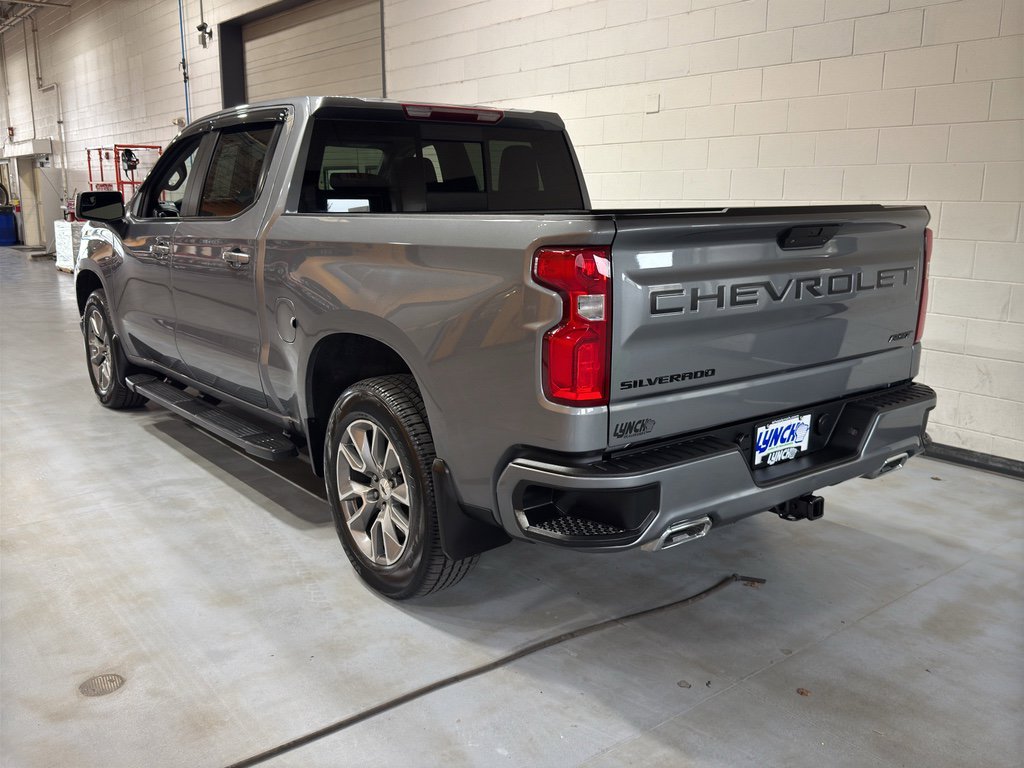 Used 2022 Chevrolet Silverado 1500 RST w/ Convenience Package II image 3