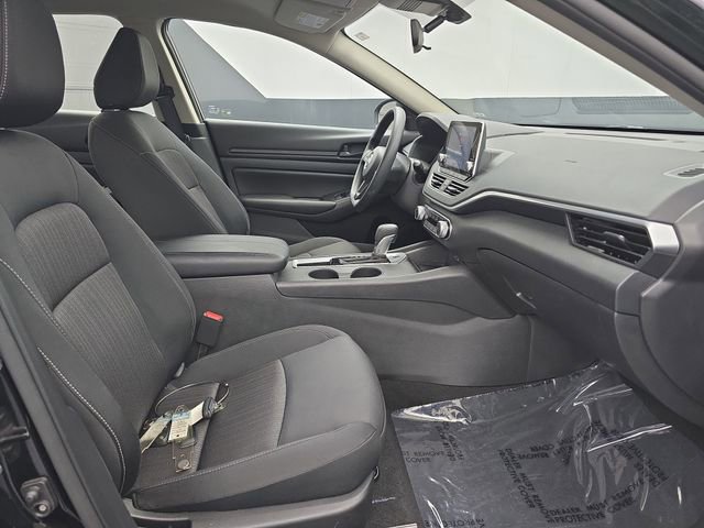 Used 2025 Nissan Altima 2.5 S image 40