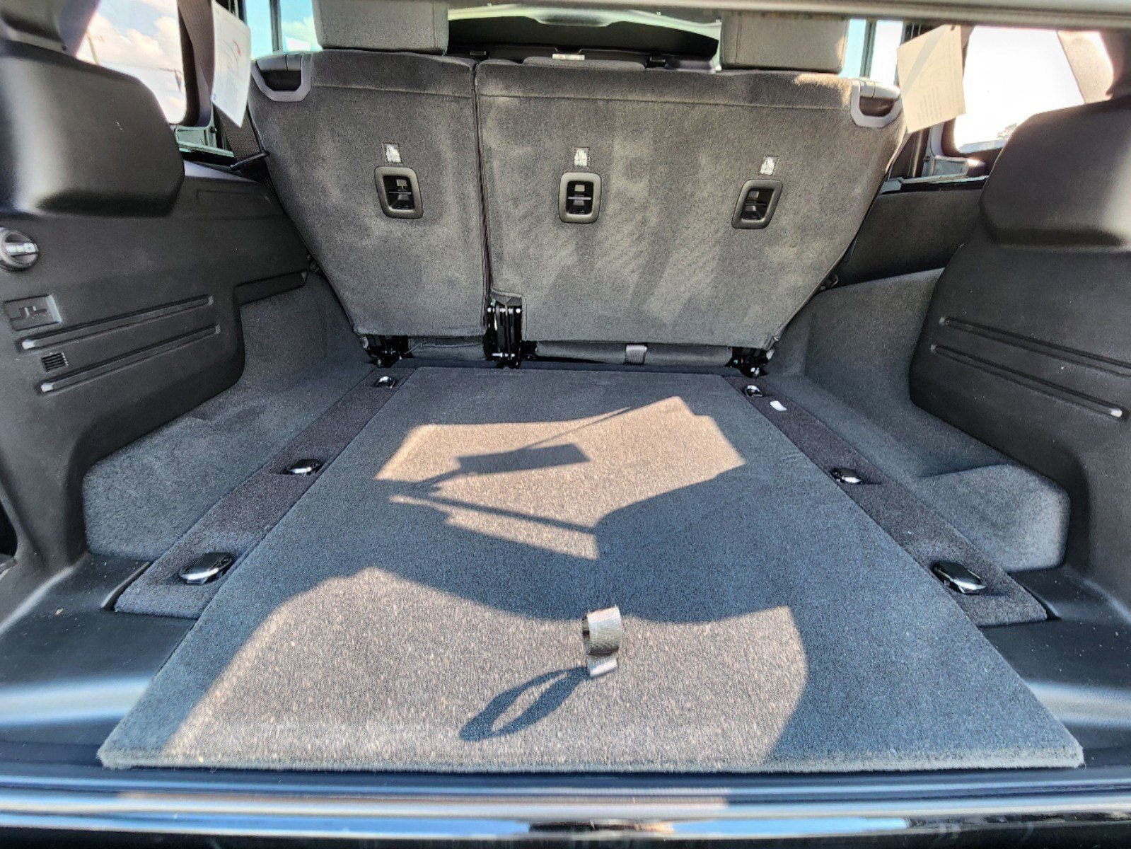 Used 2024 Jeep Wrangler Sahara w/ Safety Group image 11