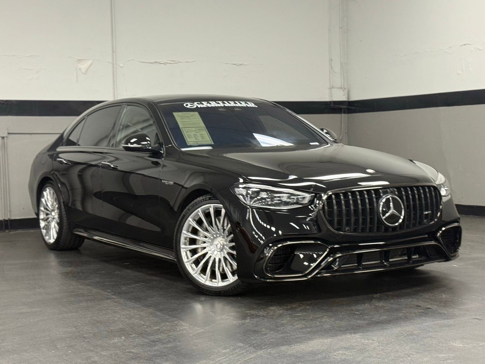 Used 2025 Mercedes-Benz S 63 AMG S image 2