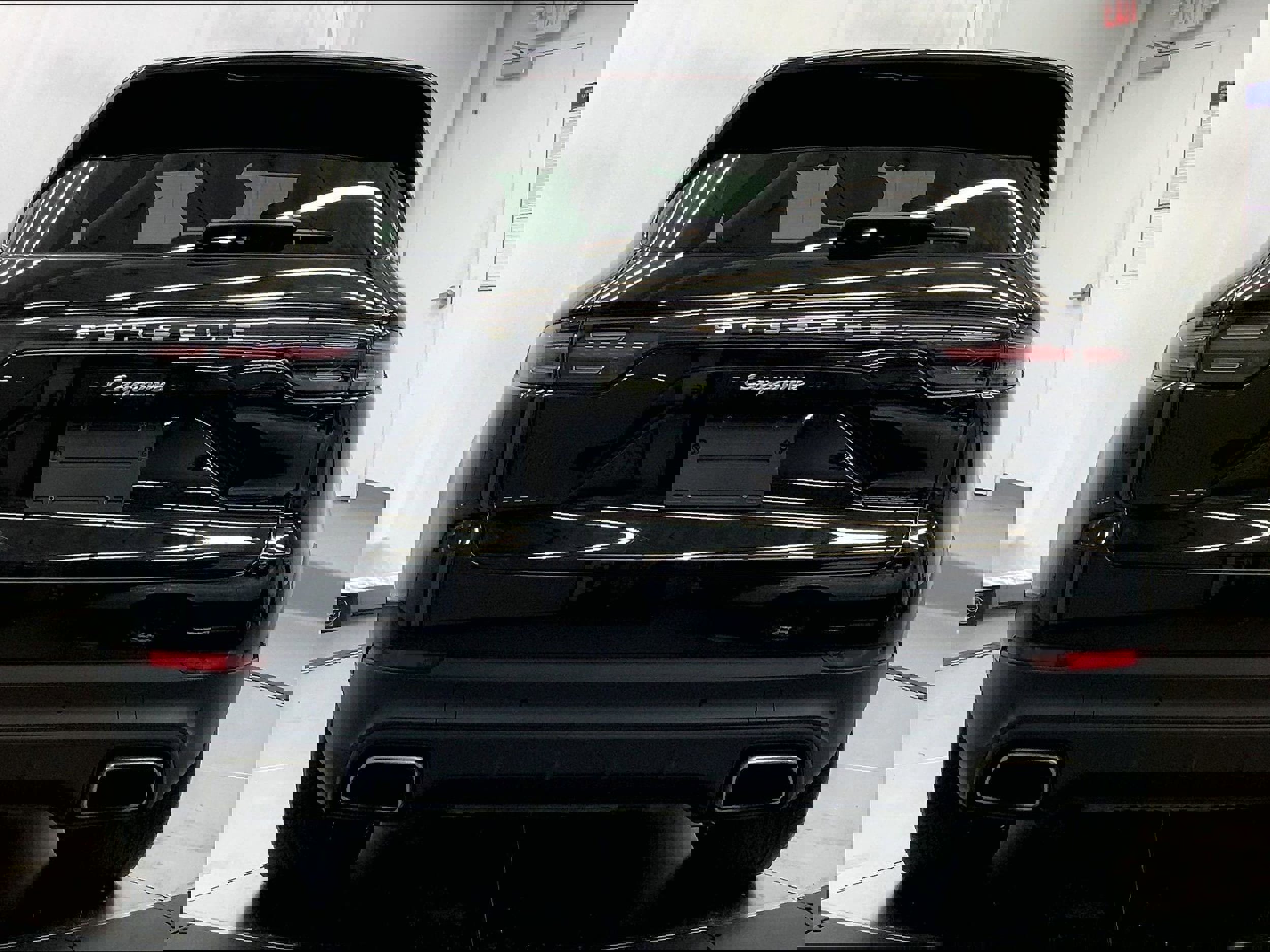 Used 2022 Porsche Cayenne E-Hybrid image 6